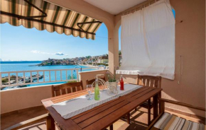 3 Bedroom Amazing Apartment In Igrane